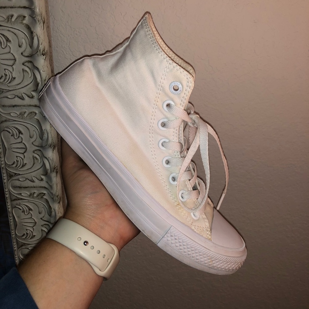 Converse Chuck Taylor High tops